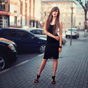 Ищем приветливых девушек на должность Хостес в студию релакса!Только VIP-клиенты!