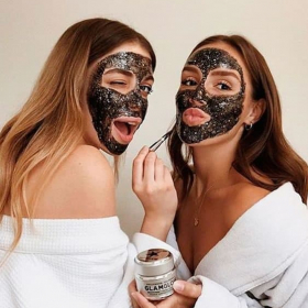 модель на съемки для продвижения услуг SPA 