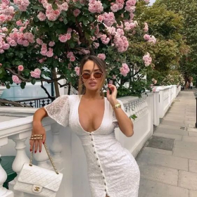 Требуются девушки и женщины разных типажей и возрастов для съёмок эротического характера