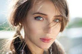 Массажистка