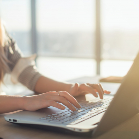 Требуется переводчик на OnlyFans