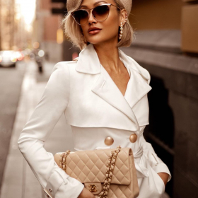 Требуется хостес в массажный салон