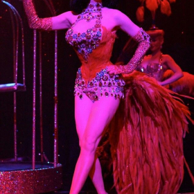 Требуется актриса-танцовщица