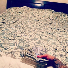 Приглашаем в наш дружный коллектив администратора.Оплата достойная,все условия для комфортной работы!