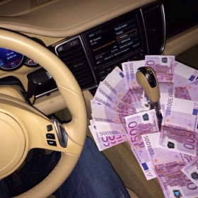 ВЕБКАМ МОДЕЛЬ В СТУДИЮ